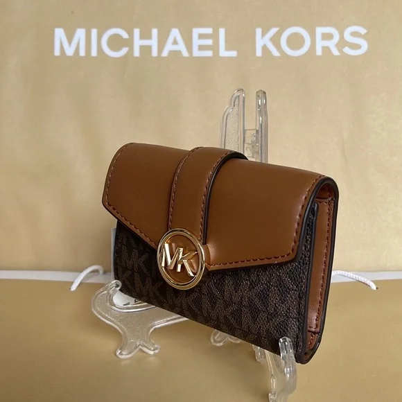 MICHAEL KORS CARMEN MEDIUM LOGO AND FAUX LEATHER WALLET BROWN - Picture 10 of 16